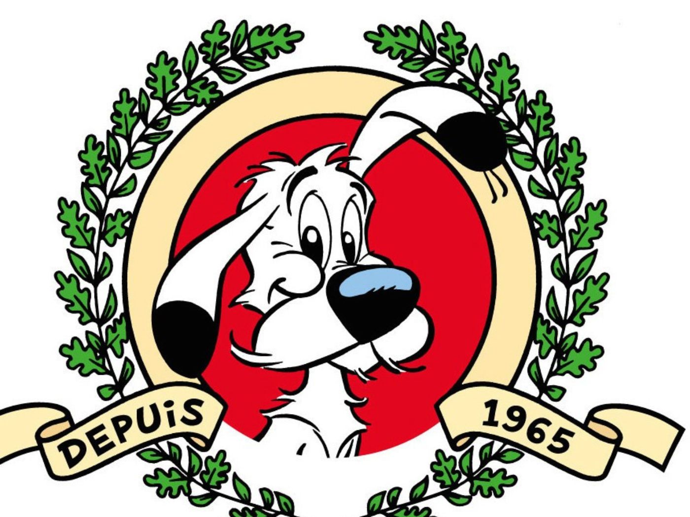 Idéfix, dans un rond rouge avec deux branches de feuilles autour et de noté "depuis 1965"